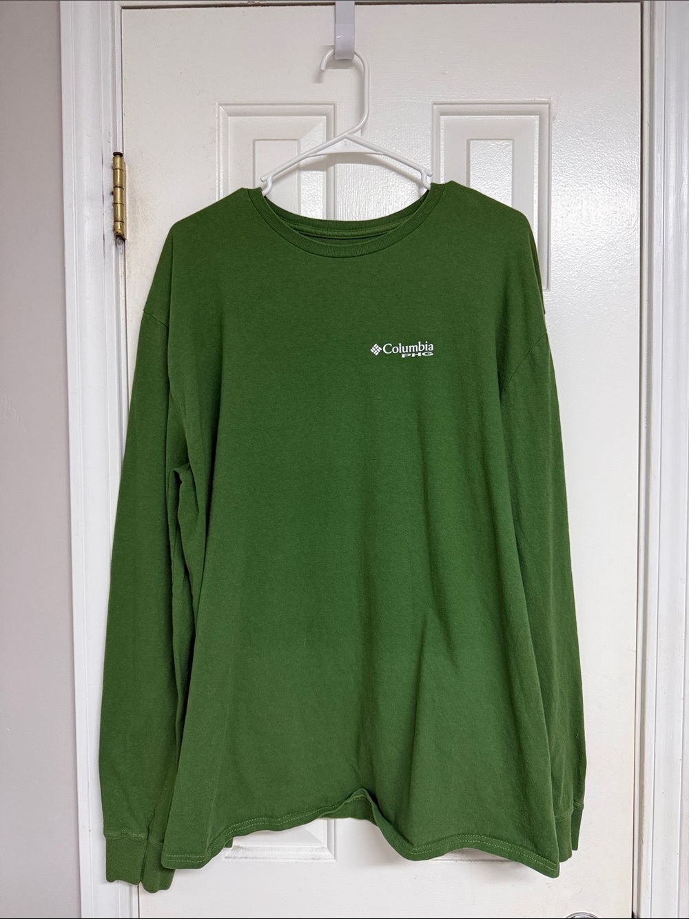 Columbia Men's Long-Sleeve Crew Tee in Olive Green with White Logo